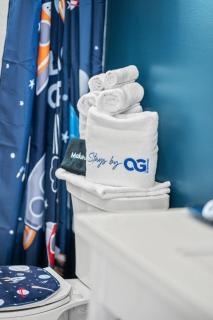 Tidal Tranquility - Luxe Beach Stay with Spa Hot Tub - Walk to Beach - 5