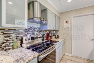 Dog Friendly - Fully Fenced - Boat or Jet Ski Pad for up to 24 Feet - Fruit Trees - 1 Week Required - Fernandina Beach - 1