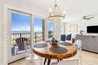 Remodeled 2 Bed/2 Bath, 3rd floor Oceanfront condo sleeps 5. Oceanfront balcony & pool. - Fernandina Beach - 2