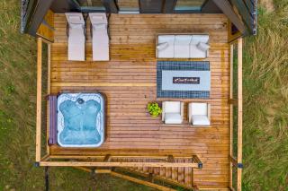 Luxury 2BR A-frame Hot Tub EV Charge Games - 6