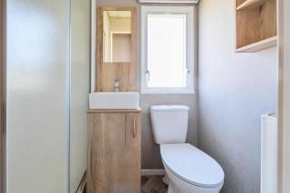 Willowbrook Hideaway - Billing Aquadrome - Northampton - 1