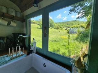 Roulotte champêtre à la ferme - 2