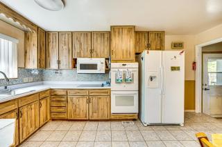 Near Family-Friendly Attractions Northglenn Home! - 2