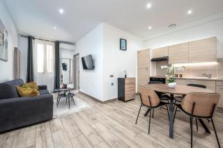 IMHOST -Cannes Centre Rue Hoche Palais - Croisette plage - Cannes - 9