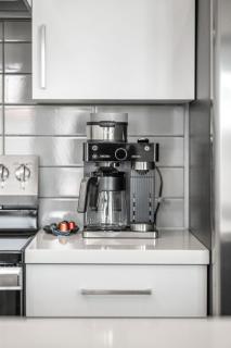 Salty Serenity Villa - New Luxe Escape with Hot Tub Spa & Rocket Views - Walk to Beach - 9