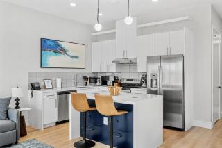 Salty Serenity Villa - New Luxe Escape with Hot Tub Spa & Rocket Views - Walk to Beach - 7