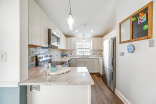 Steps to Shore Newly Renovated Dewey Beach Home! - Dewey Beach - 2