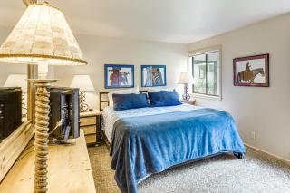 Walk to Sun Valley Village Condo with Deck! - Sun Valley - 1