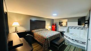 Catalina Airport Motel - Sterling Heights - 3