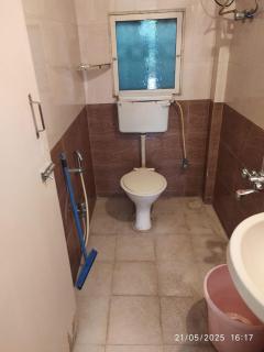 Independent Bungalow with Private Garden - Thane - 7