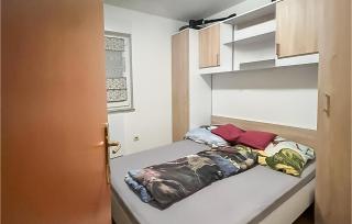 Awesome Apartment In Fazana With Wifi - Fažana - 3