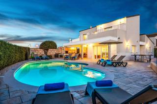 Villa Gris by Villa Plus - Cala en Blanes - 0
