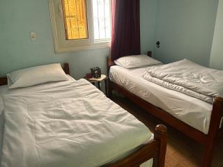 Hadayek Al Ahram 3B, WorkSpace, TV & WiFi - 4