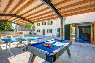 Villa Llobiner by Villa Plus - 1