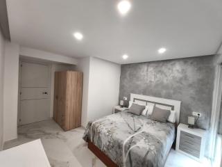 Airbhouse Prívate Rooms & Apartments Triana - Sevilla - 1