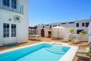 Villa Laurona by Villa Plus - 4