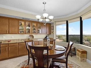 Spacious Lakefront Condo in Kissimmee - 8
