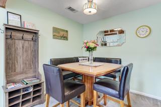 Dog Friendly! This bright and fresh, newly appointed two bedroom one bath condo! - Fernandina Beach - 5