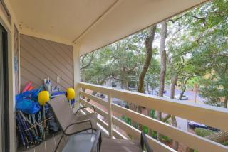 Hilton Head Hangout - 2 BDR Resort Condo by Beach - 3