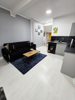 Excellent location 2 Bedroom Flat Chorlton - Manchester - 0