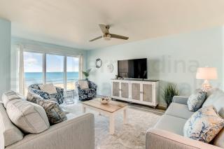 2 Bed/2 Bath Oceanfront condo sleeps 6 guests. Oceanfront balcony and pool. - Fernandina Beach - 0