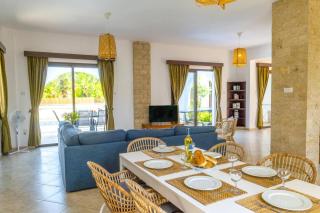 Villa Elissa by Villa Plus - Pólis Chrysochoús - 4