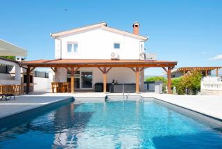 Vacation villa Matic with 7 bedrooms - 9