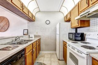 2 Bed/2 Bath, 4th floor Oceanfront condo sleeps 6. Oceanfront deck and pool. - Fernandina Beach - 5