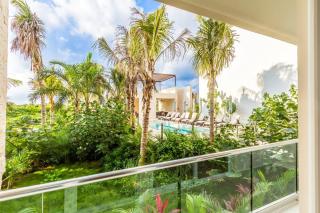 Chic Beachfront Condo Ocean View Rooftop Pools - Akumal - 3