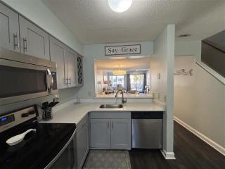 Courtside Villas - Overlooking Pool Walk to Beach - 2