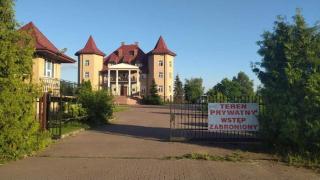 Forest Castle - - 3
