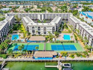 Anglers Cove F-301 - Marco Island - 0