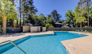 Chic Stay for 6 Near Beach Shops & Golf Course - Hilton Head Island - 9