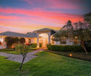 Seaclusion - Luxury, Heated Pool Spa, Near Beach, 2 Dogs - Naples - 8