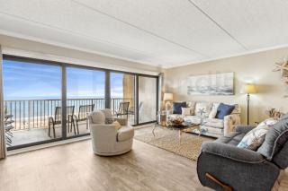 Experience beachfront luxury at 667 Amelia by the Sea, perfect for your next family getaway. - Fernandina Beach - 9