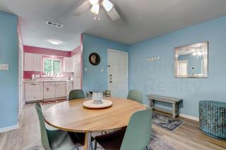 New Listing! Secluded location a few blocks from the beach, easy access by traveling the walkway - Fernandina Beach - 4