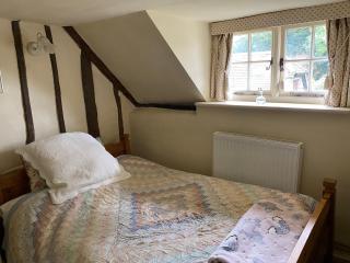 Chocolate Box Retreat - - 2