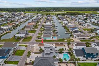 Beach House in Cherry Grove • Sleeps 12 • Pool - Myrtle Beach - 3