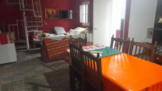 Casa amplia y cómoda a pocas cuadras del centro - - 1