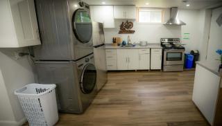 Bancroft Vibes Suite Sleeps 7 Cozy Retreat - Bancroft - 3