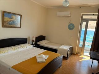 Al Mare Borsh - Borsh - 9