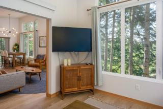 Stylish, Gourmet Kitchen, Minutes To Moran Park - Eastsound - 3