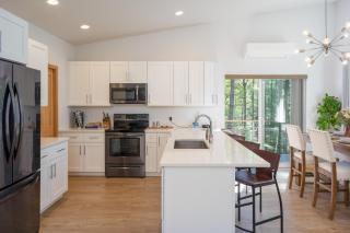 Stylish, Gourmet Kitchen, Minutes To Moran Park - Eastsound - 7