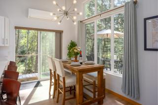 Stylish, Gourmet Kitchen, Minutes To Moran Park - Eastsound - 9
