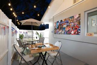 Havana Nights King Bed Sofabed Patio Wi-fi - 9