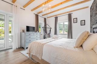 Villa Pomar, By OP - 0