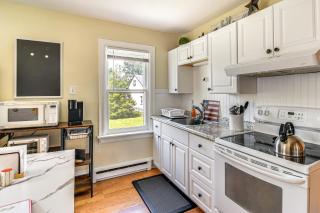 Near Nockamixon State Park Telford Apt with Porch! - 4