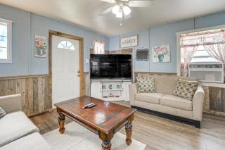 Walk to Lake Buchanan Cottage Near Wineries! - Buchanan Dam - 6