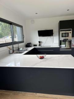 Beautiful house with a hot tub and garden - Bias - 6