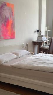Cozy Room in City Centre - Frankfurt - 6